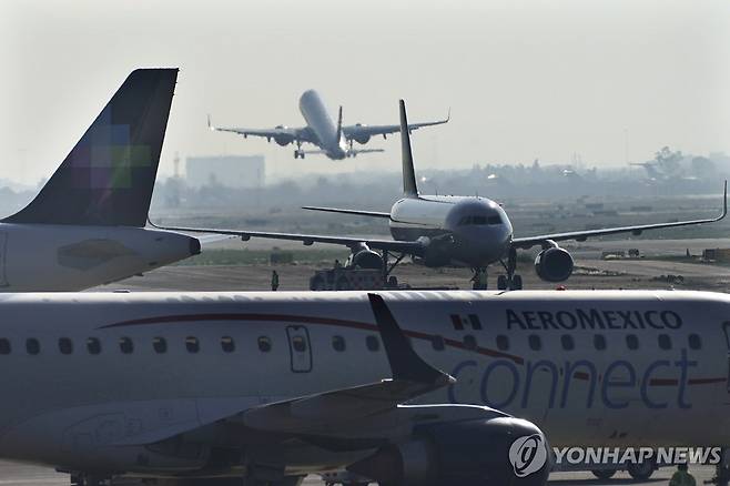 멕시코시티 국제공항 내의 아에로멕시코 항공기 [AP 연합뉴스 자료사진. 재판매 및 DB 금지]
