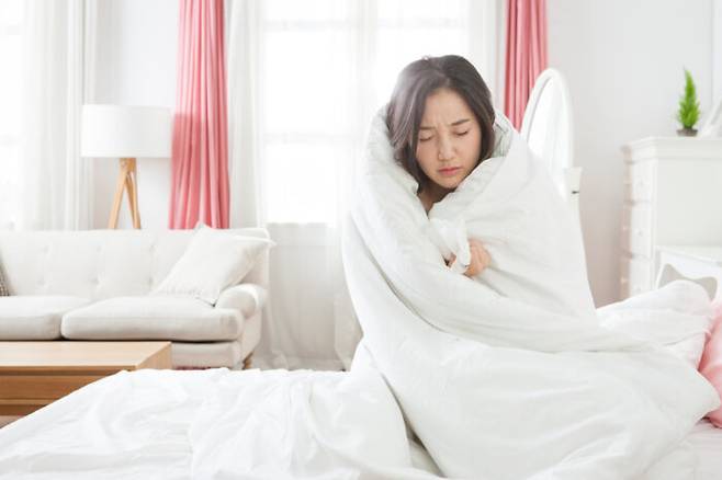 저혈당이 생기면 체온이 떨어져 심각한 합병증 등이 생길 수 있어 주의가 필요하다.[사진=클립아트코리아]