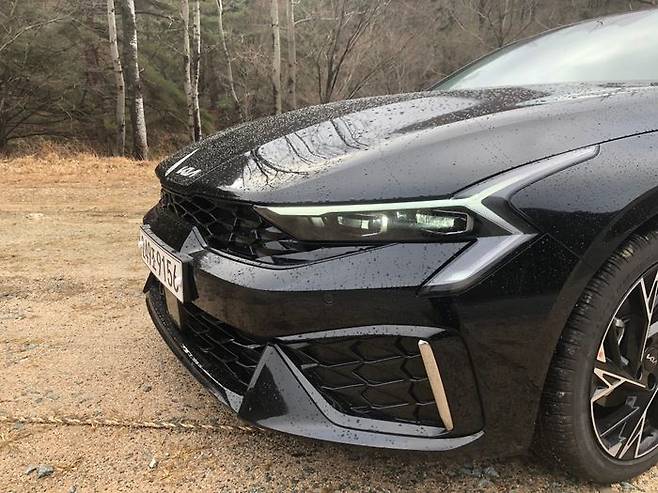 더 뉴 K5 헤드램프. ⓒ데일리안 박영국 기자