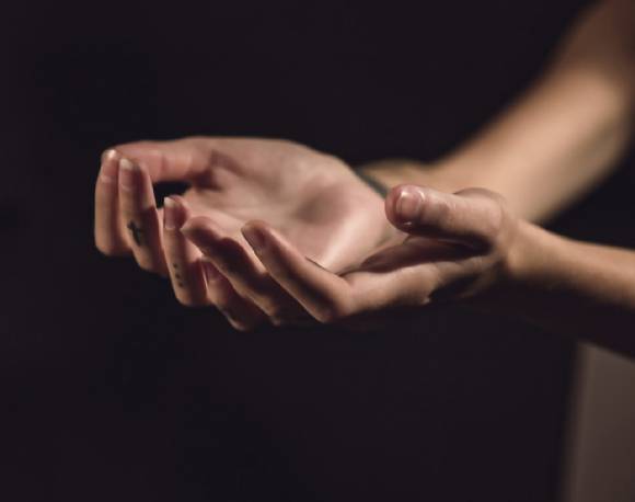 손톱 밑 역시 이물질이 쉽게 끼는 부위로, 꼼꼼히 씻지 않으면 손톱 밑에 때가 쌓여 불쾌한 냄새가 난다. 본 기사와 무관한 이미지. [사진=픽사베이]