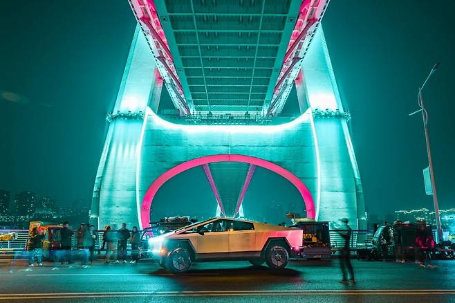 중국 충칭에서 전시 투어 중인 테슬라 사이버트럭. /테슬라 아시아 X