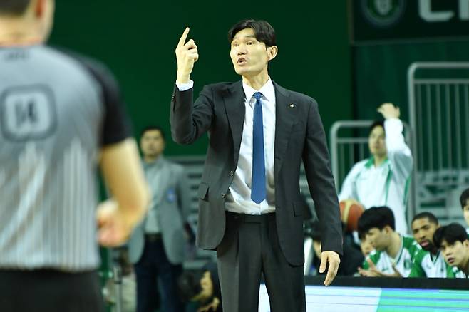 DB 김주성 감독. 사진 | KBL