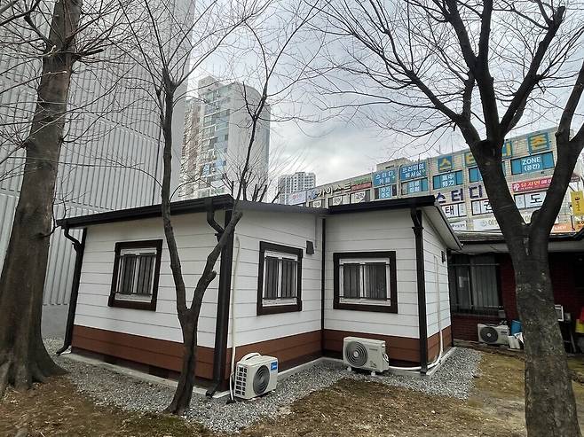 경기도의 한 아파트에 마련된 경비·청소노동자 휴게실 전경. 한겨레 자료사진.