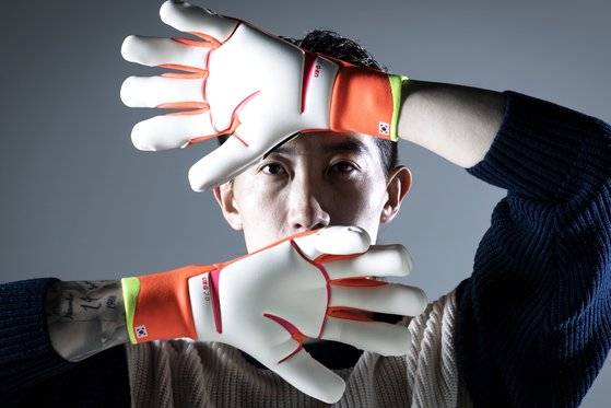 신들린 선방으로 골문을 지킨 조현우는 중앙일보와 만나 “우승 트로피를 들고 축하받으며 귀국하지 못해 아쉽다”고 토로했다. 장진영 기자