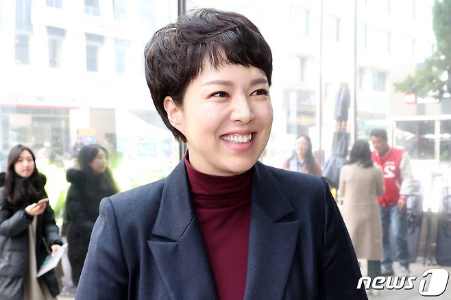 4·10 총선에서 경기 성남 분당을에 출사표를 던진 김은혜 전 대통령실 홍보수석비서관이 14일 오전 서울 영등포구 여의도 국민의힘 당사에서 열린 공천 신청자 면접 심사에 참석하고 있다. 2024.2.14/뉴스1 ⓒ News1 민경석 기자