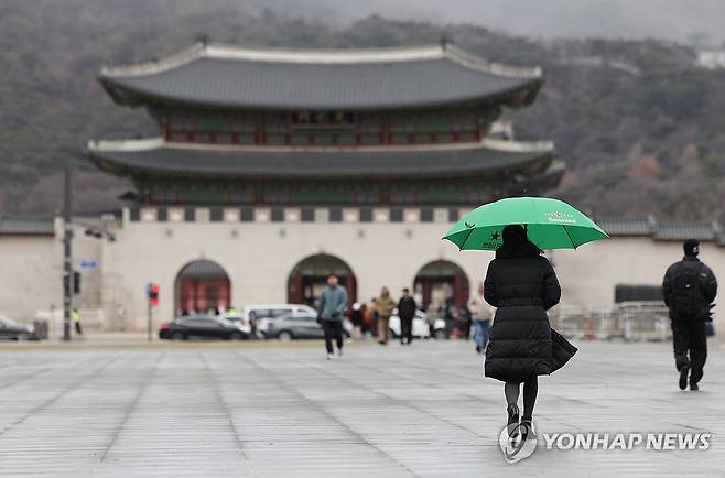 비 내리는 서울 [연합뉴스 자료사진]