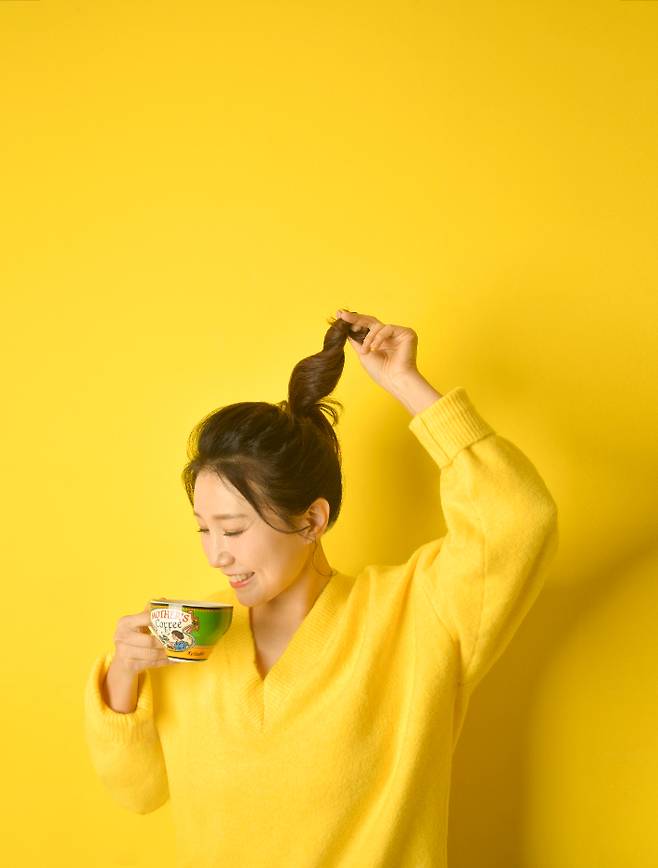 '그대와 여는 아침' 진행자인 김용신 아나운서. CBS 제공