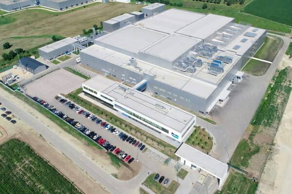 헝가리 터터바녀 산업단지 내 솔루스첨단소재 전지박 공장 조감도