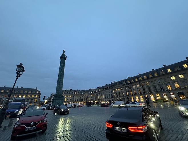 파리 방돔 광장.  김기정 기자