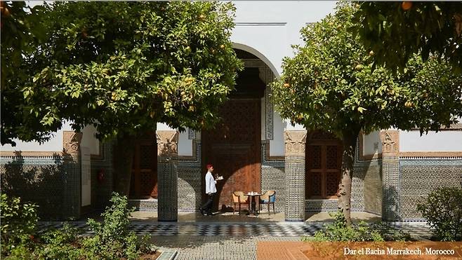 모로코의 다 엘 바샤. 롯데쇼핑