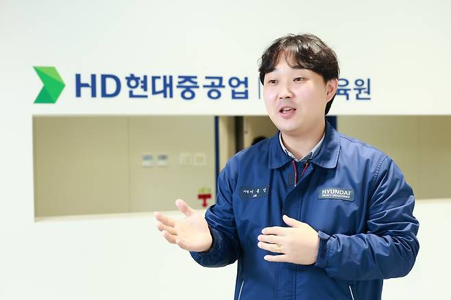 고졸 생산직으로 취업해 공학박사 학위 취득한 HD현대중공업 이종민 기원 [HD현대중공업 제공. 재판매 및 DB 금지]