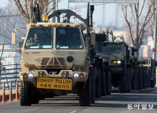 경기 평택시에서 훈련 중인 주한미군 전술차량. 양안전쟁 시 주한미군 일부 전력은 대만으로 배치될 가능성이 높다. 동아일보DB