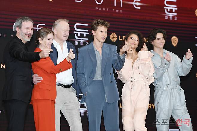 영화 '듄: 파트2' 내한 프레스 컨퍼런스에 참석한 티모시 샬라메(Timothee Chalamet), 젠데이아 콜먼(Zendaya Coleman), 오스틴 버틀러(Austin Butler), 스텔란 스카스가드(Stellan Skarsgard), 드니 빌뇌브 감독(Denis Villeneuve). ⓒ이혜영 기자 lhy@hankooki.com