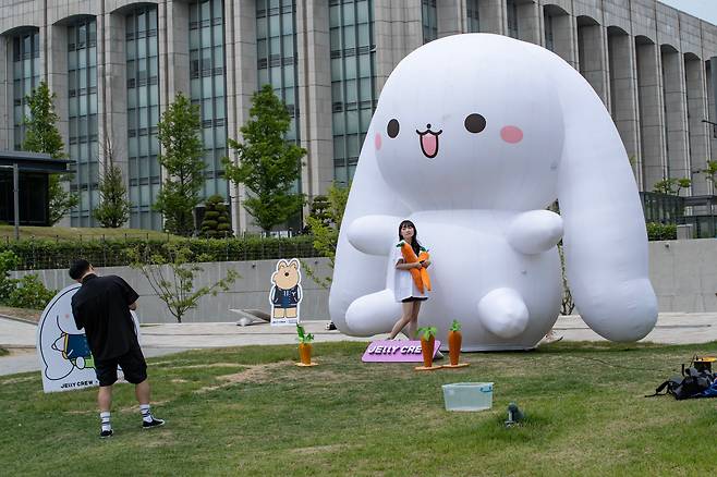 2023년 5월 24일 축제가 열리고 있는 서울 연세대학교 신촌캠퍼스 중앙도서관 앞. /조선DB