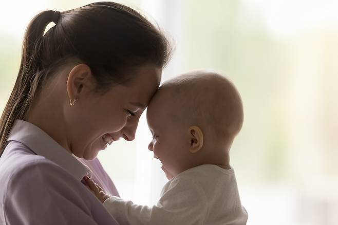 책의 저자들은 엄마와의 관계에서 생긴 상처를 담담하고 솔직하게 고백한다.[사진=게티이미지뱅크]