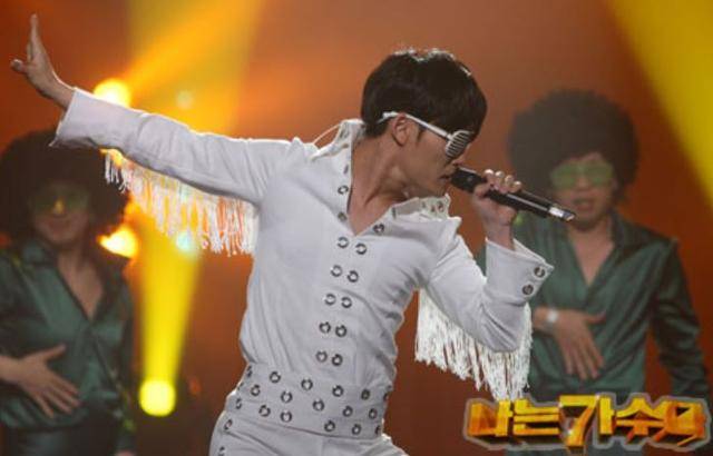 김범수가 음악 경연 프로그램 '나는 가수다'에서 노래하던 모습. MBC 제공