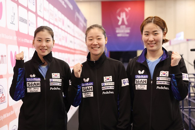 여자 탁구대표팀 윤효빈, 이시온, 이은혜(왼쪽부터). /사진=2024부산탁구선수권대회조직위 제공