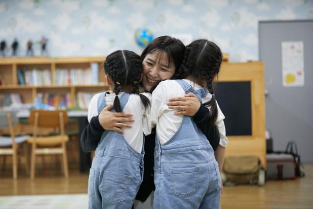 희망친구 기아대책은 전국 취약아동의 골든타임을 지키기 위해 신체·심리정서·교육적 영역에서 전문적인 사업을 전개해나가고 있다.