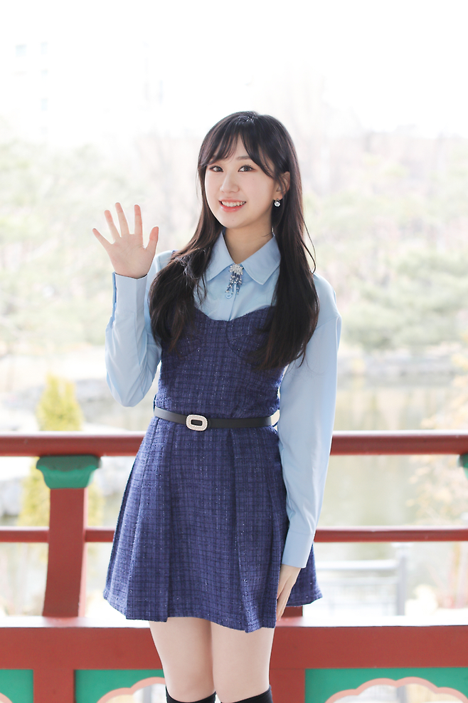 서울 중구 매경미디어센터 인근의 남산한옥마을에서 만난 1대 현역가왕 전유진. 사진제공=MBN