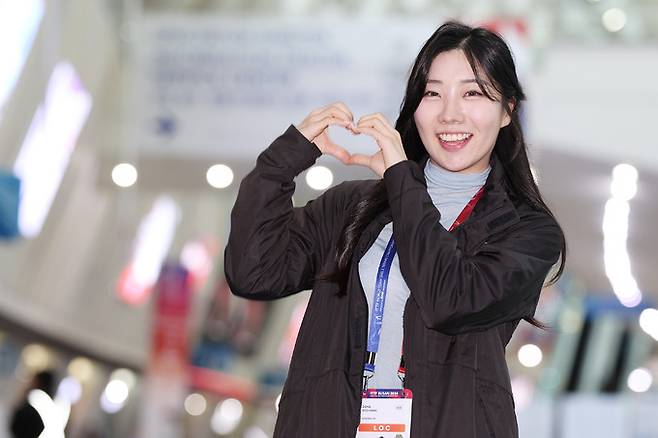 동수항 아나운서.