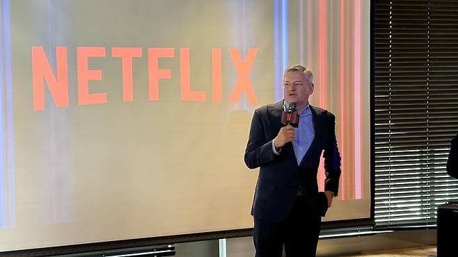최근 OTT 업체들이 잇달아 서비스 가격을 올렸다. 사진은 테드 서랜도스 넷플릭스 CEO.[사진=뉴시스]