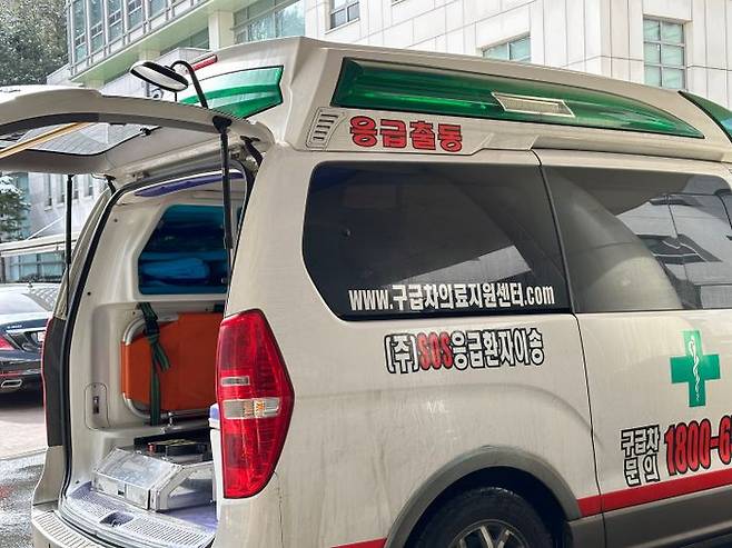 23일 서울 강남세브란스병원 앞에 응급환자이송 차량이 있다.ⓒ김하나 데일리안 기자