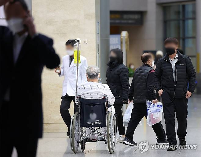 전공의 사직 확산 속 의료공백 불안 (서울=연합뉴스) 이지은 기자