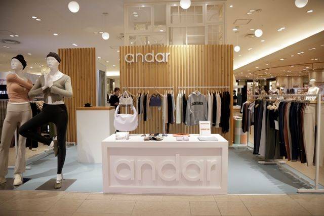 안다르의 일본 오사카 한큐백화점 우메다본점 팝업스토어. / 사진=안다르