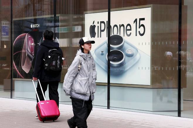 서울 마포구 애플스토어 홍대점 스케치.