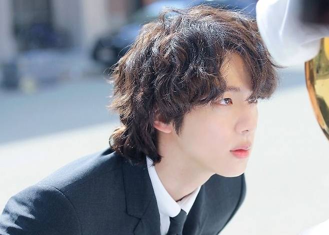 "방탄소년단 진, 너~무 잘생기고 너~무 동안" 깜짝 실물 후기