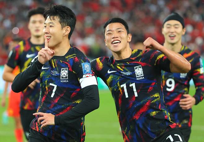 2026 북중미 월드컵 아시아 2차 예선 한국과 중국의 경기에서 손흥민이 페널티킥으로 선취골을 넣은 뒤 세리머니를 하고 있다. 사진=연합뉴스