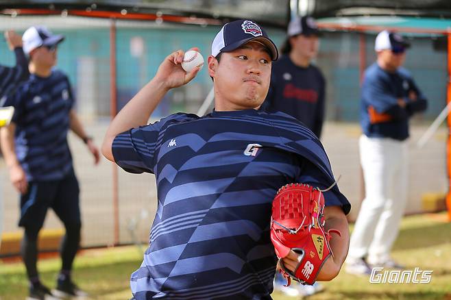 ▲ 나균안 ⓒ롯데자이언츠