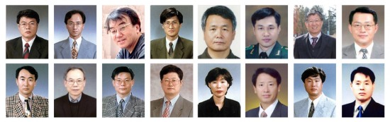 최동주(위 왼쪽부터), 이승렬, 장혁상, 최성렬, 심현보, 김정수, 이희욱, 김기현 교수 이형우(아래 왼쪽부터), 정진홍, 이충기, 이동협, 홍상욱, 양종모, 류호상, 장두일 교수.[영남대 제공]