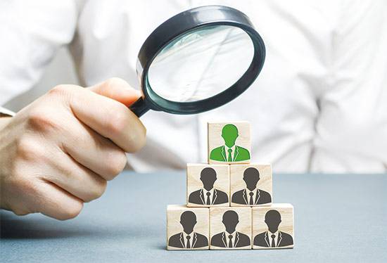 평판조회를 채용 과정에 도입하는 기업이 늘면서, 부작용도 증가하는 추세다. 특히 동의 없는 무단 평판조회로 인한 인재들의 반발이 적잖다. (게티이미지뱅크 제공)