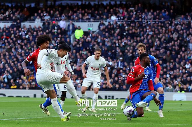 ▲ 토트넘은 3일(한국시간) 홈구장인 토트넘 홋스퍼 스타디움에서 열린 크리스탈 팰리스와의 2023-24시즌 잉글랜드 프리미어리그 27라운드에서 3-1로 이겼다. 손흥민이 13호골로 승리에 기여했다.