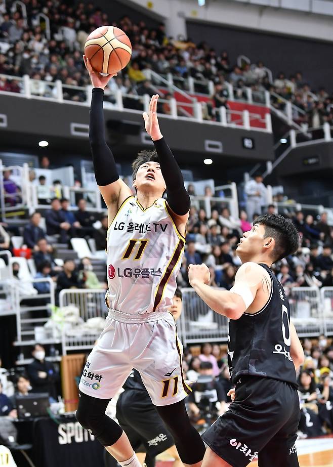 3일 kt와 경기에서 슛을 시도하는 LG 양홍석. [KBL 제공. 재판매 및 DB 금지]