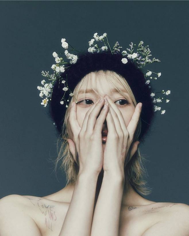 아이유의 콘서트를 앞두고 소속사가 부정 티켓 예매를 취소했다. 사진출처=아이유 SNS