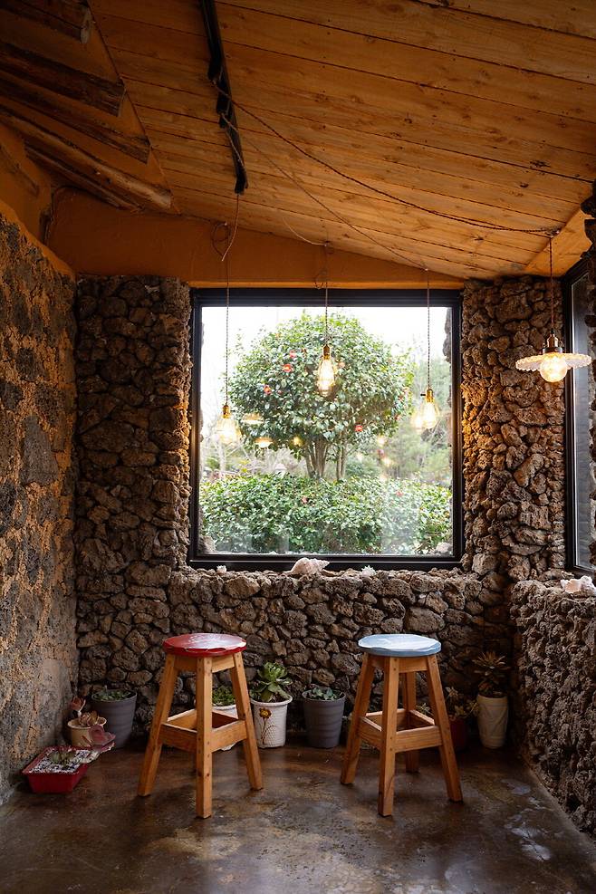 고소리 술 익는 집의 내부, 감성이 넘친다