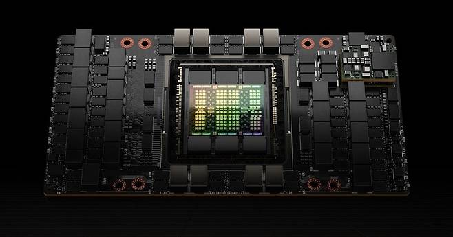 [서울=뉴시스]대언어모델 인공지능 개발에 널리 사용되는 미 엔비디아사의 첨단 GPU H-100. (사진=엔비디아 홈페이지) 2023.5.8. *재판매 및 DB 금지