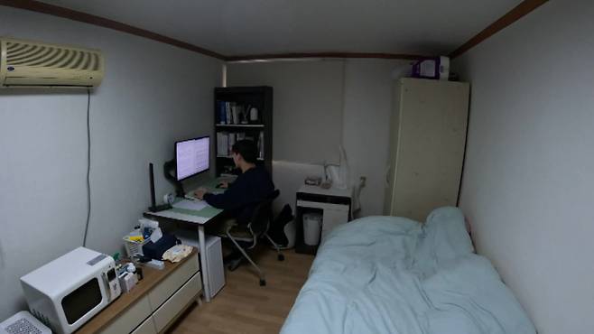 대학교 3학년 정윤서 씨의 원룸