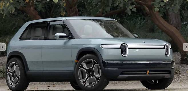 리비안이 개발한 소형 크로스오버 R3