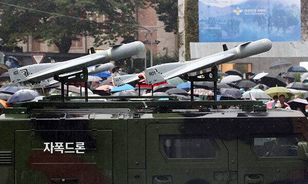 건군 75주년 국군의날을 기념해 지난해 9월&nbsp;26일 서울 중구 세종대로 일대에서 열린 시가행진에서 자폭드론이 이동하고 있다. 뉴시스