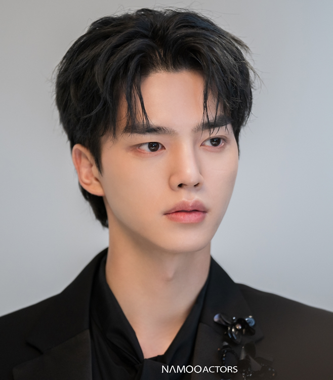 ㅂ배우 송강. 나무엑터스 제공