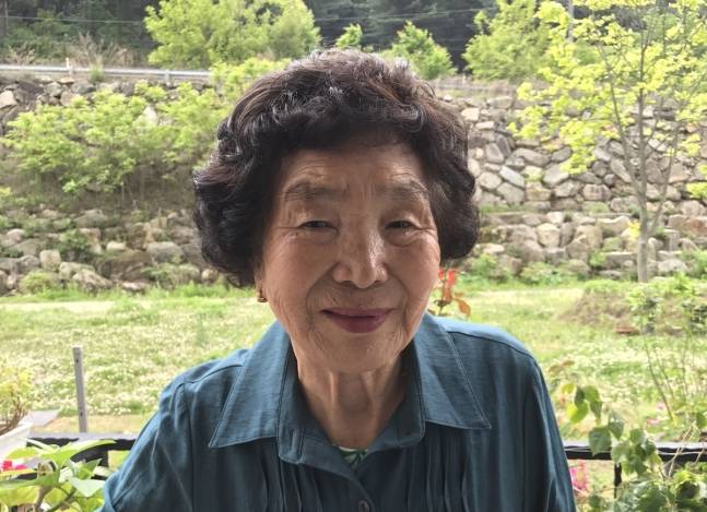 삶의 마지막 순간까지 기부를 하고 하늘의 별이 된 박춘자 할머니(95)의 생전 모습. /사진=초록우산어린이제단 제공