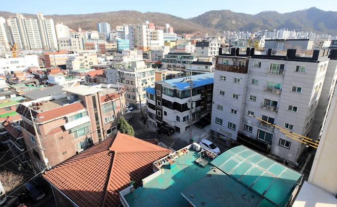 중구는 신당13구역 신통기획을 추진하기 위해 주민 동의 확보를 진행하고 있다. 사진은 신통기획사업 후보지 일대./사진=뉴스1