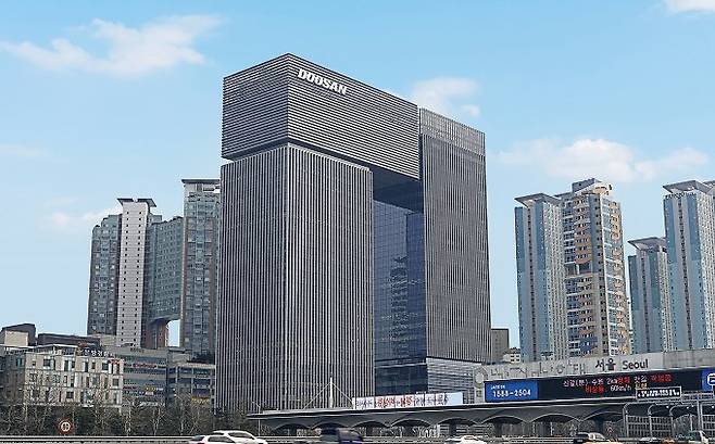 박정원 두산그룹 회장의 지분 매입 소식에 두산이 상승세다. /사진=두산