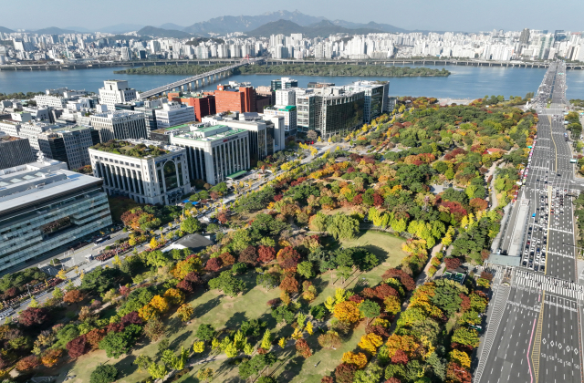 고도지구로 묶여 있는 서울 영등포구 여의도동의 서여의도 전경. 연합뉴스