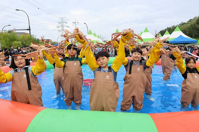 “청정 북태평양 대게 드시러 동해시로 오세요”