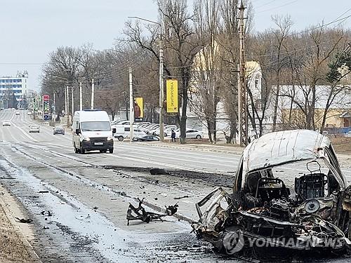 우크라이나군 드론에 의해 파괴된 벨고로드의 자동차 [타스=연합뉴스. 재판매 및 DB 금지]