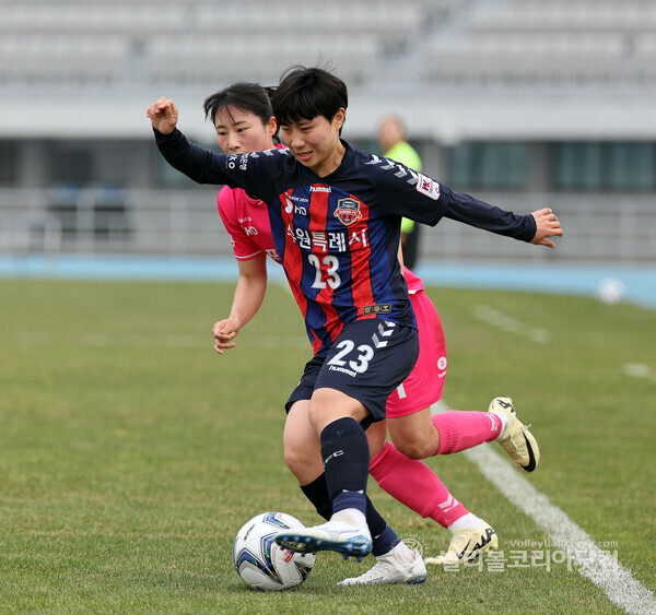 수원FC위민 23번 권희선